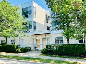 Building Photo - 2130 N Commerce St