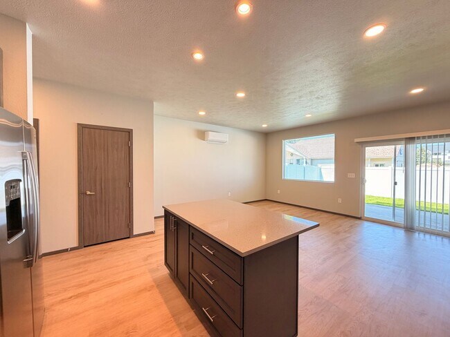 Foto del edificio - 4468 W 30th Ave