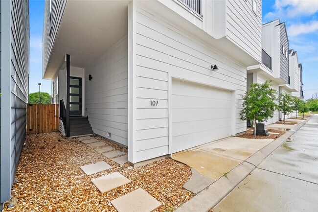 Foto del edificio - 107 Tolima Dove St