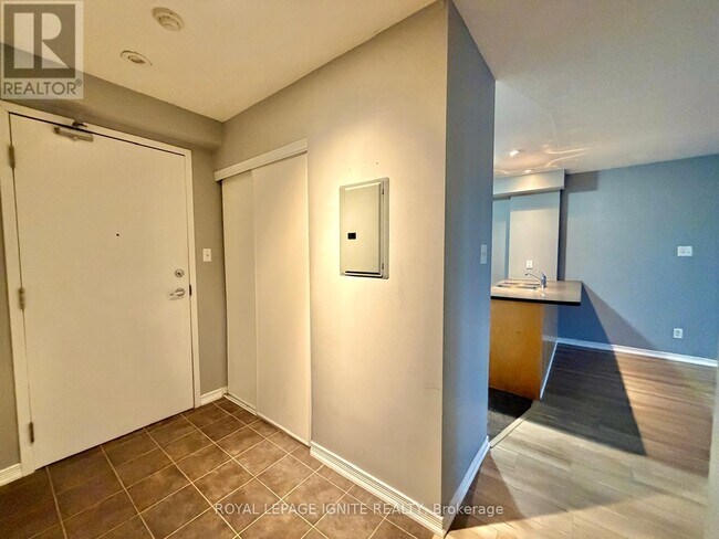 Photo du bâtiment - 128 Aspen Springs Dr