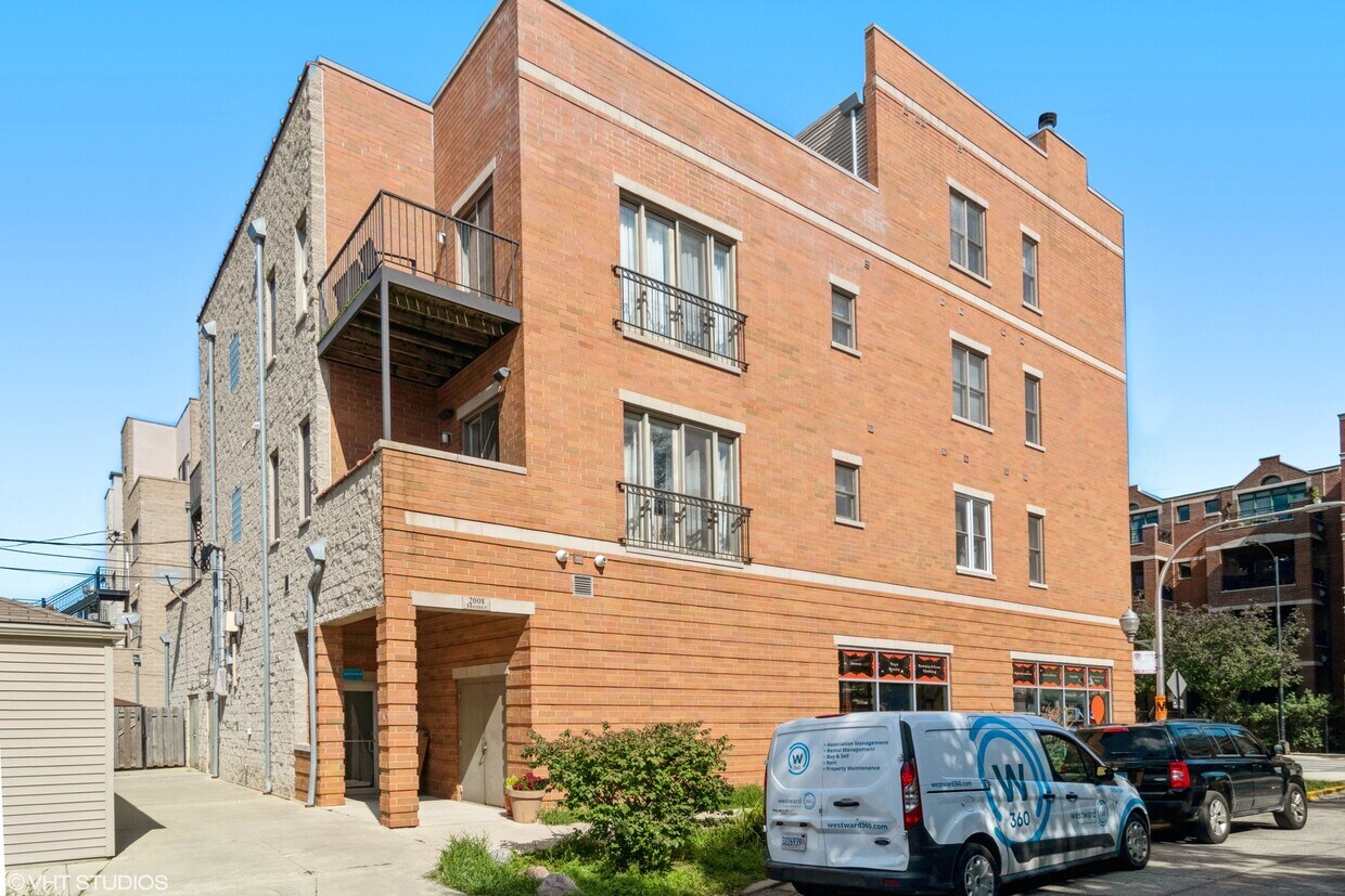 2008 W Homer St Unit 3B, Chicago, IL 60647 Condo for Rent in Chicago