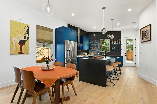 Foto del edificio - 1187 Oak Grove Ave