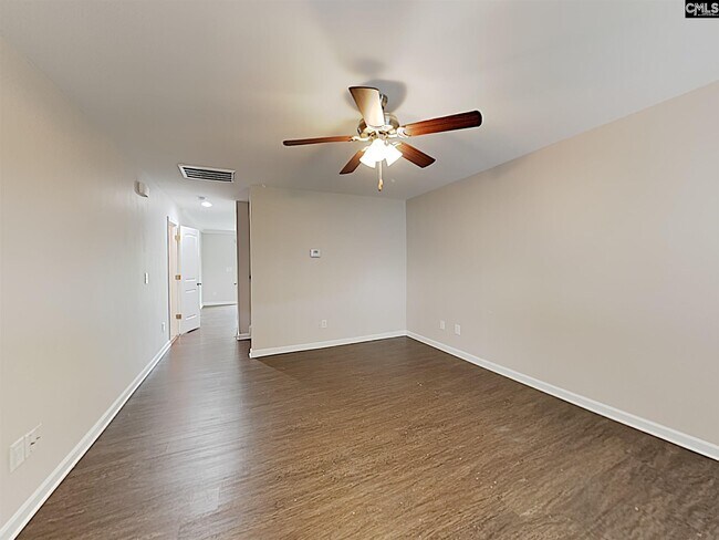 Building Photo - 715 Dawson Park Way