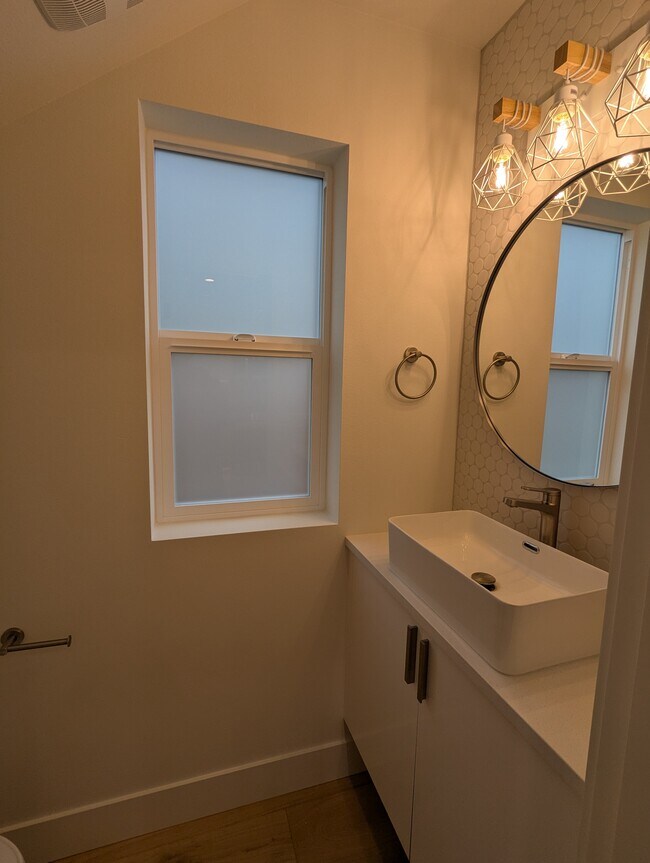 Foto del edificio - 5041 SE King Rd