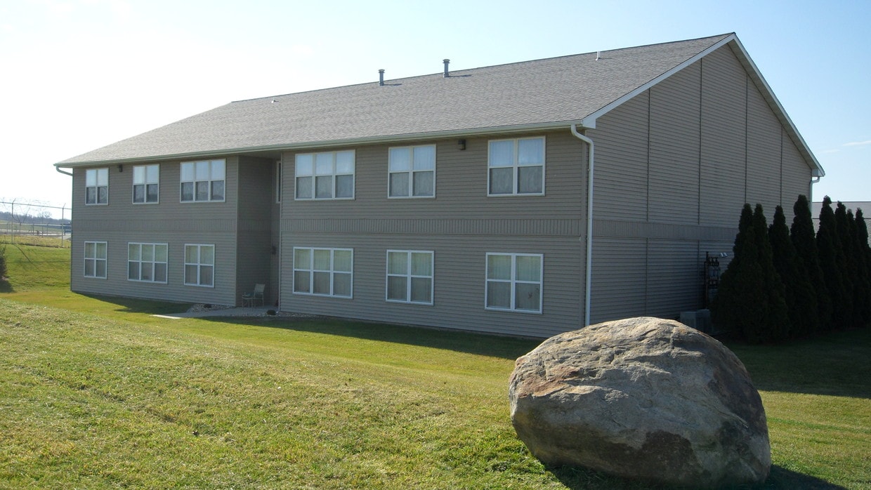 1603 Breca Ridge Dr, Anamosa, IA 52205 Apartments in Anamosa, IA