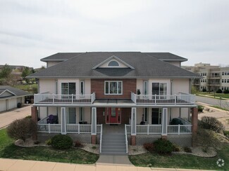 Building Photo - 8217 Mansion Hill Ave