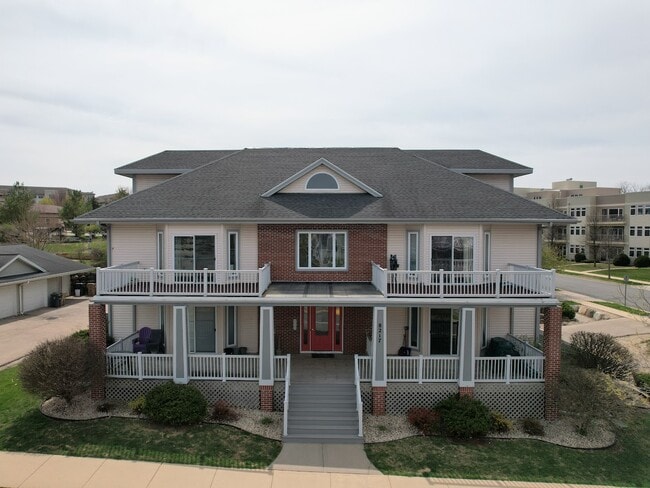 Building Photo - 8217 Mansion Hill Ave
