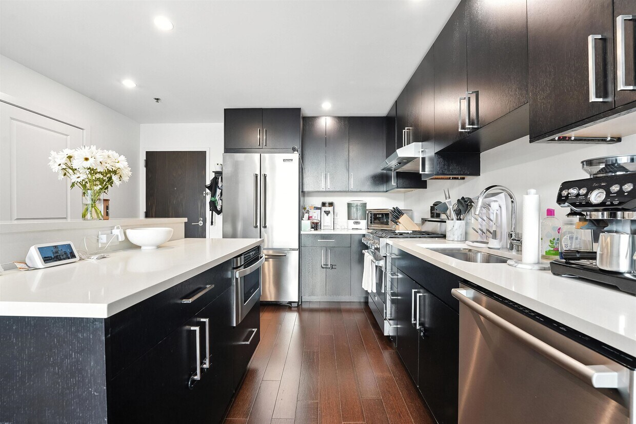 Foto principal - 1100 Maxwell Ln