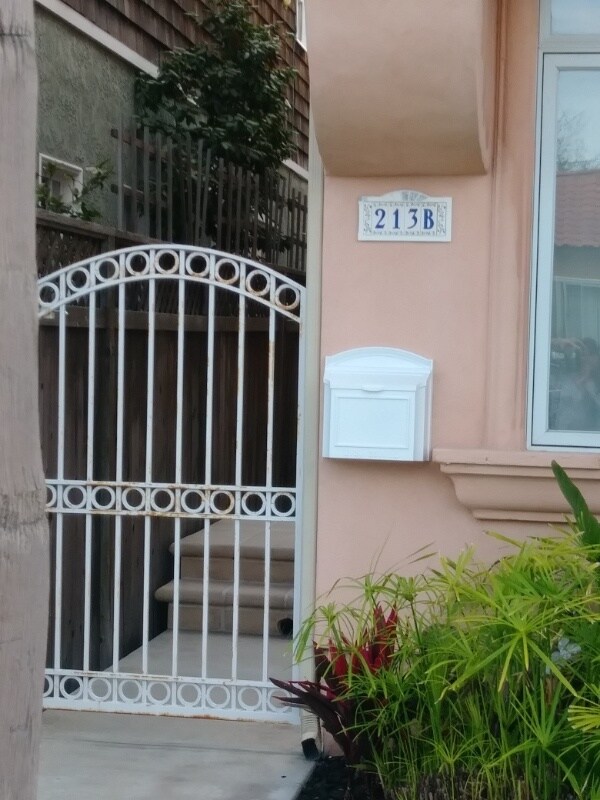 Foto del edificio - 213 Argonne Ave