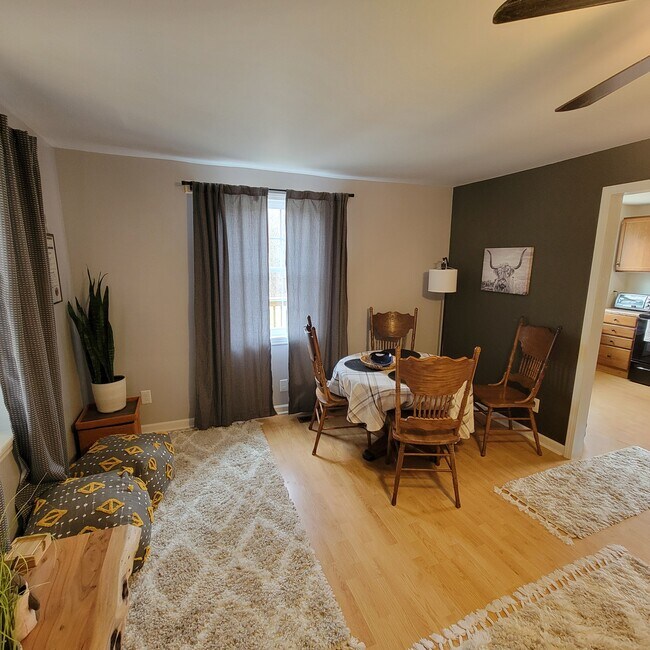 Foto del edificio - 557 George Hollands Ln