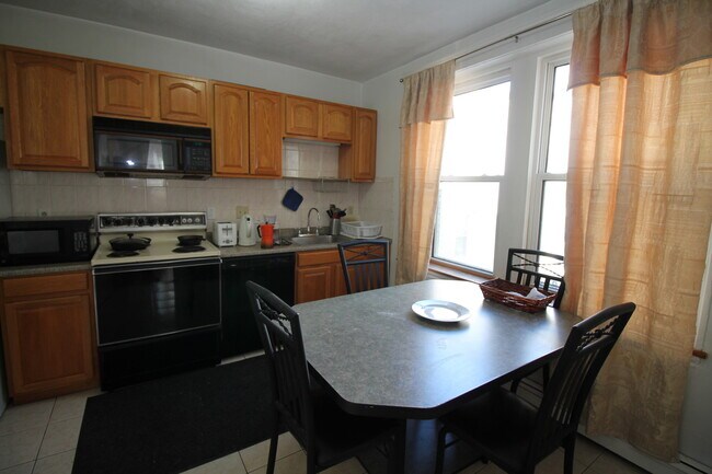 Foto del edificio - 32 Ransom Rd