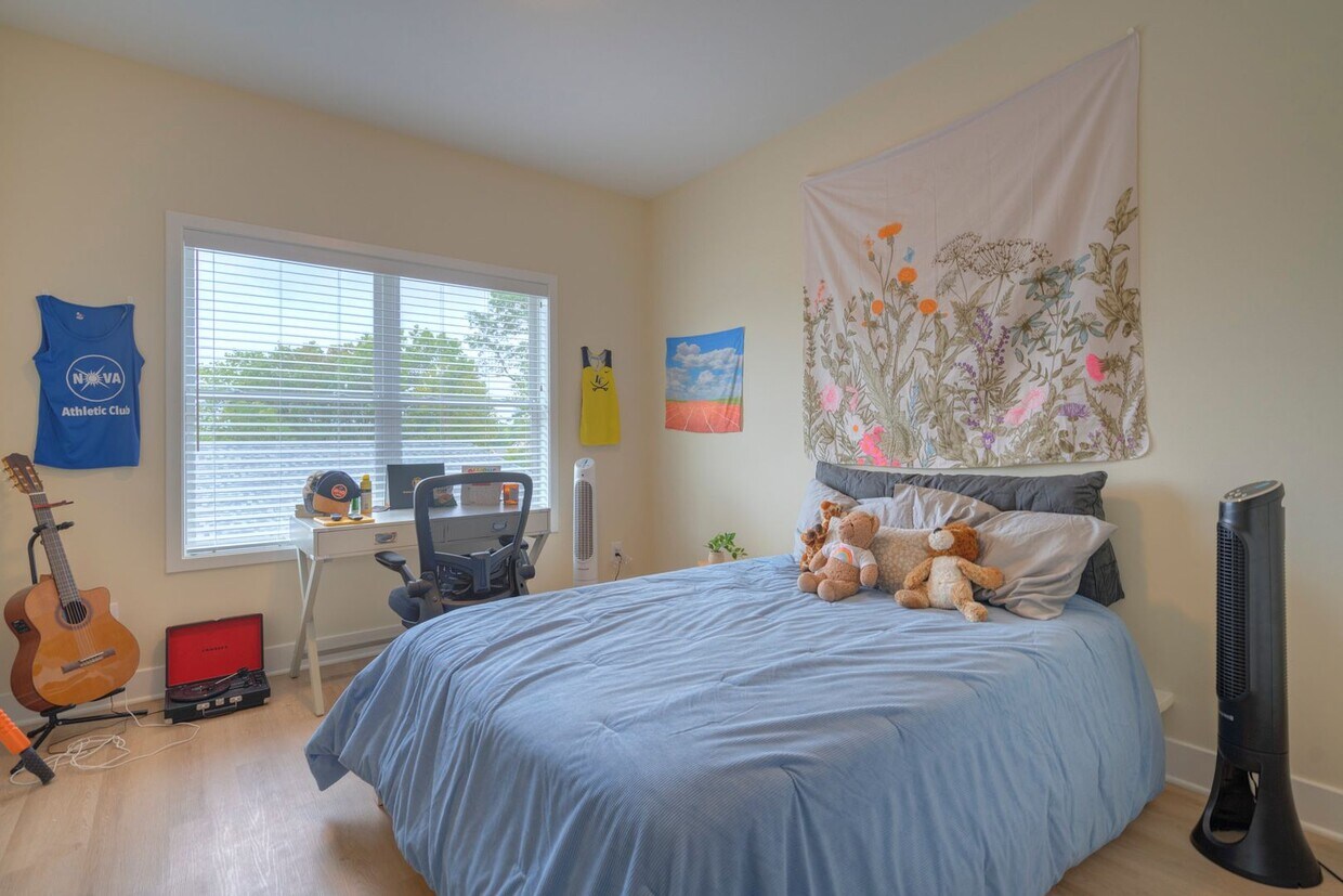 Foto principal - Brand New Townhouse Community in Blacksburg!