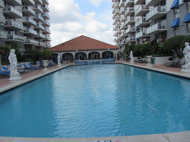 Foto del edificio - 5077 NW 7th St