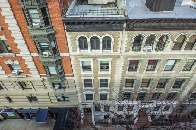 Primary Photo - 213 W 85th St
