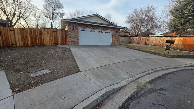 Foto del edificio - 3268 Beatty Cir