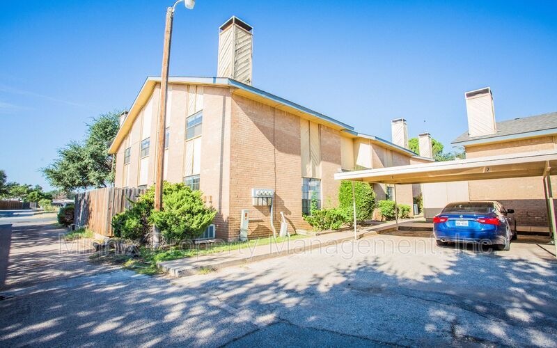 Primary Photo - 4800 Oakwood Dr