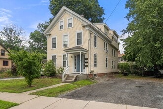 Building Photo - 59 Pond St