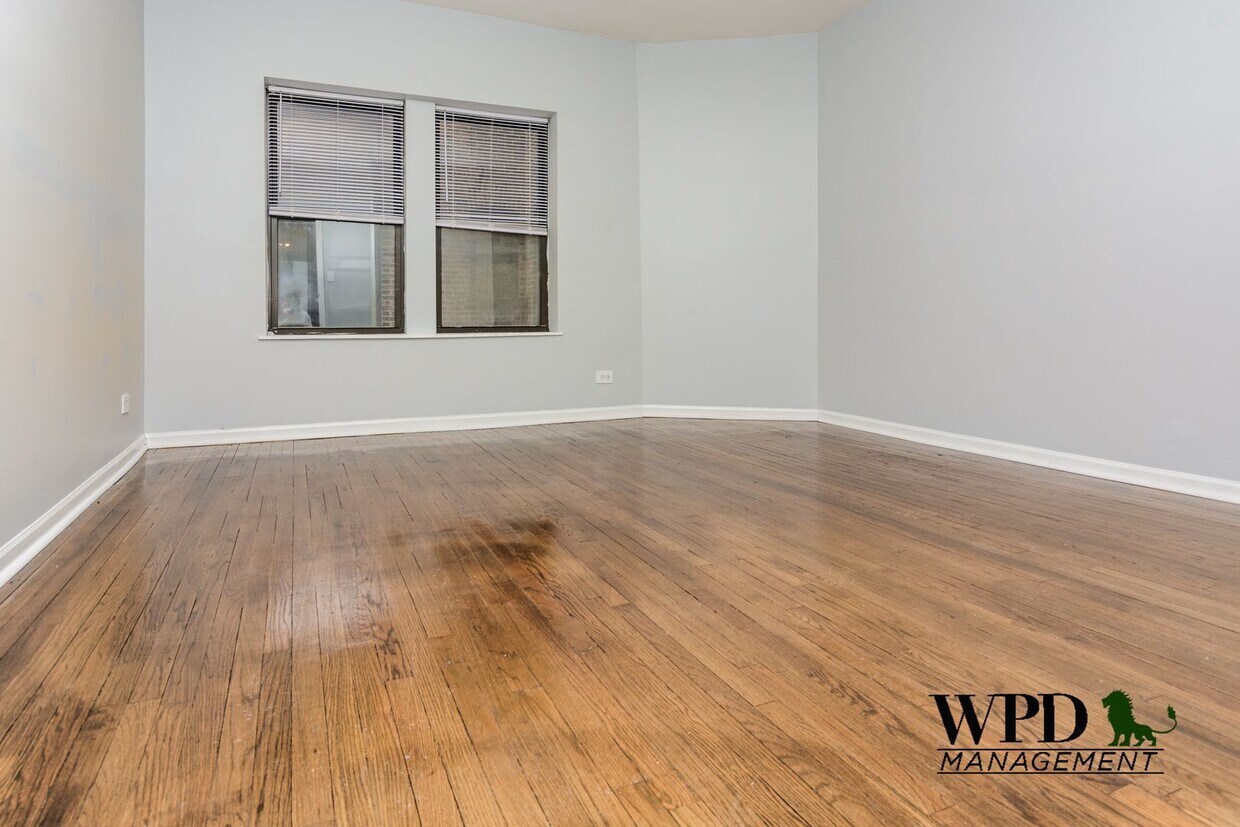 Foto principal - 2508 E 76th St