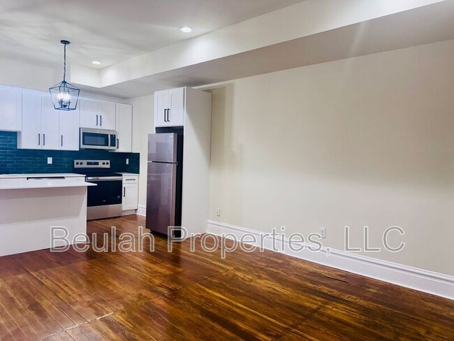 Building Photo - 1306 Sidney St