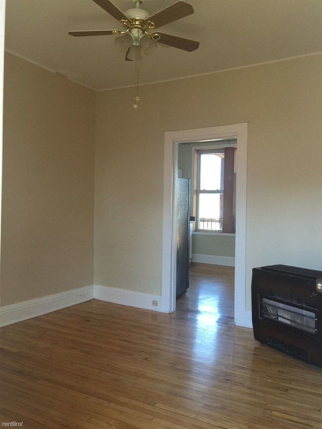 Building Photo - 2 br, 1 bath  - 2251 S California Ave
