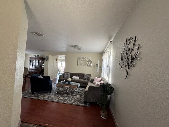 Building Photo - 5519 Spring Walk