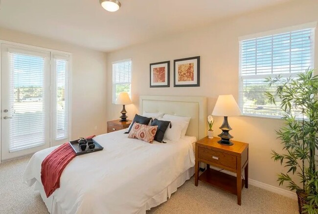 Interior Photo - Costa Pointe Luxury 3-4 Bedroom Townhomes