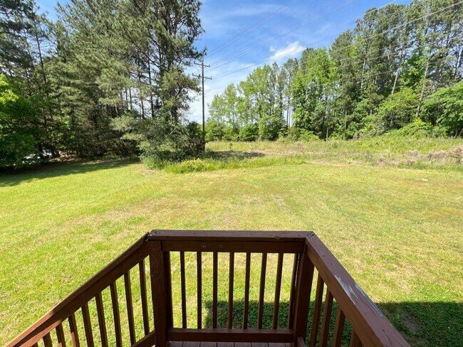 Foto del edificio - Updated 2 Bedroom Duplex in Durham