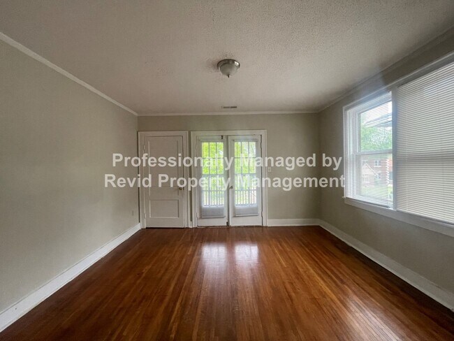 Foto del edificio - 800 Maury St