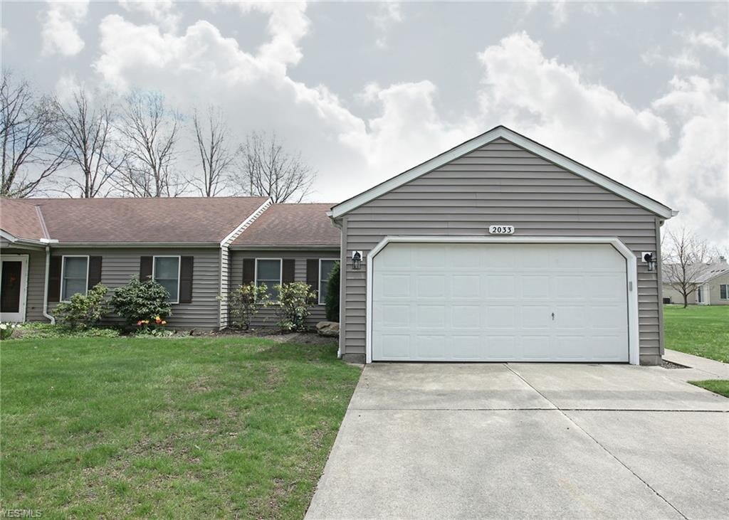 2022 Applewood Ct, Avon, OH 44011 Condo for Rent in Avon, OH