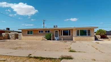 Building Photo - 4553 Skylark Way
