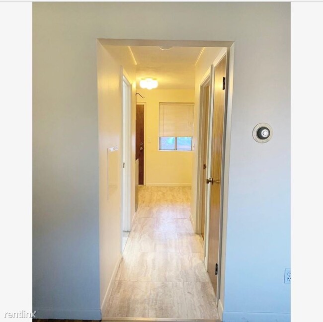 Foto del edificio - 198 Wayland Ave