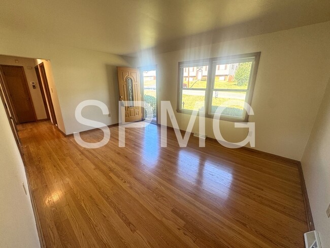 Foto del edificio - 3726 Rolling Hill Ave NW