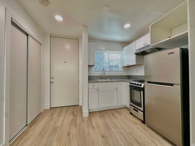 Foto del edificio - 932 Maltman Ave