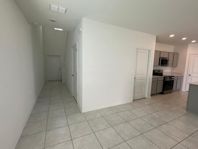 Foto del edificio - 989 Harold Pass