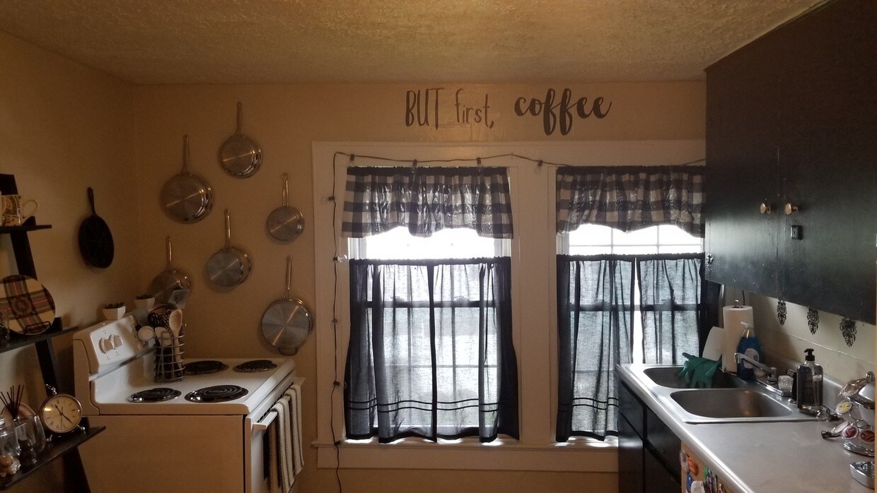 470 Mink Pl Unit 12, Abingdon, VA 24210 Condo for Rent in Abingdon