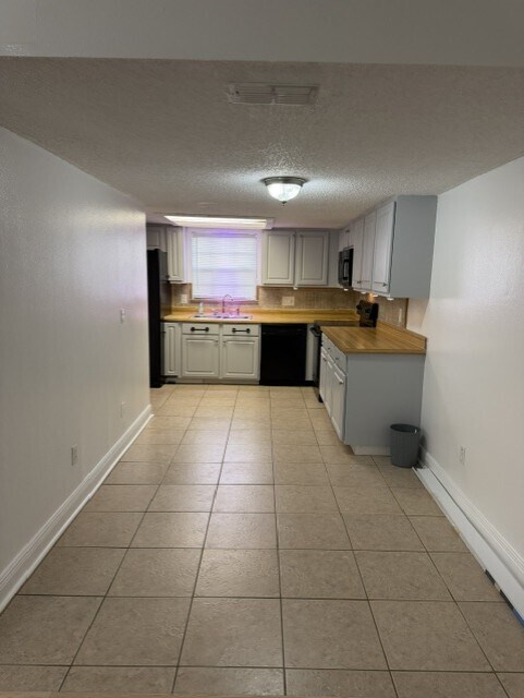 Building Photo - 3430 Sunrise Villas Ct N