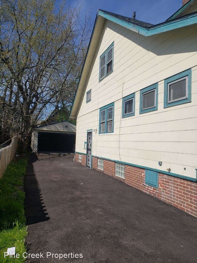 Foto del edificio - 4 br, 1 bath House - 13819 Cranwood Dr.