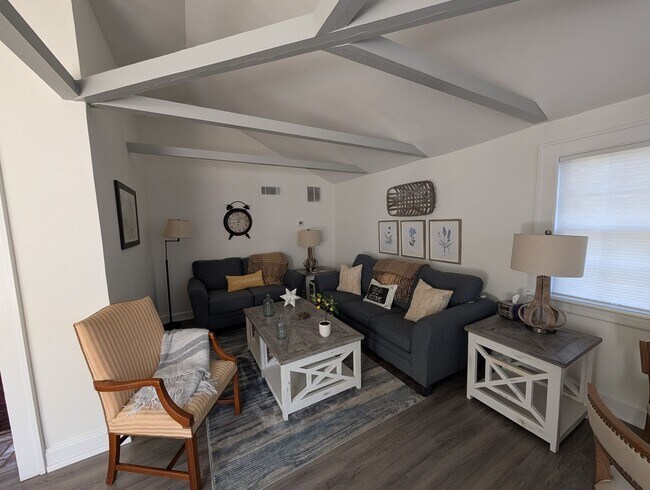 Foto del edificio - 405 Colleton Ave SE