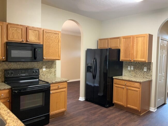 Foto del edificio - 19053 Tilobe Loop