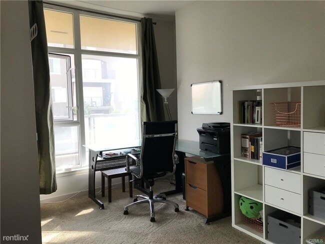 Building Photo - 2 br, 2 bath Condo - 411 W Seaside Way Uni...