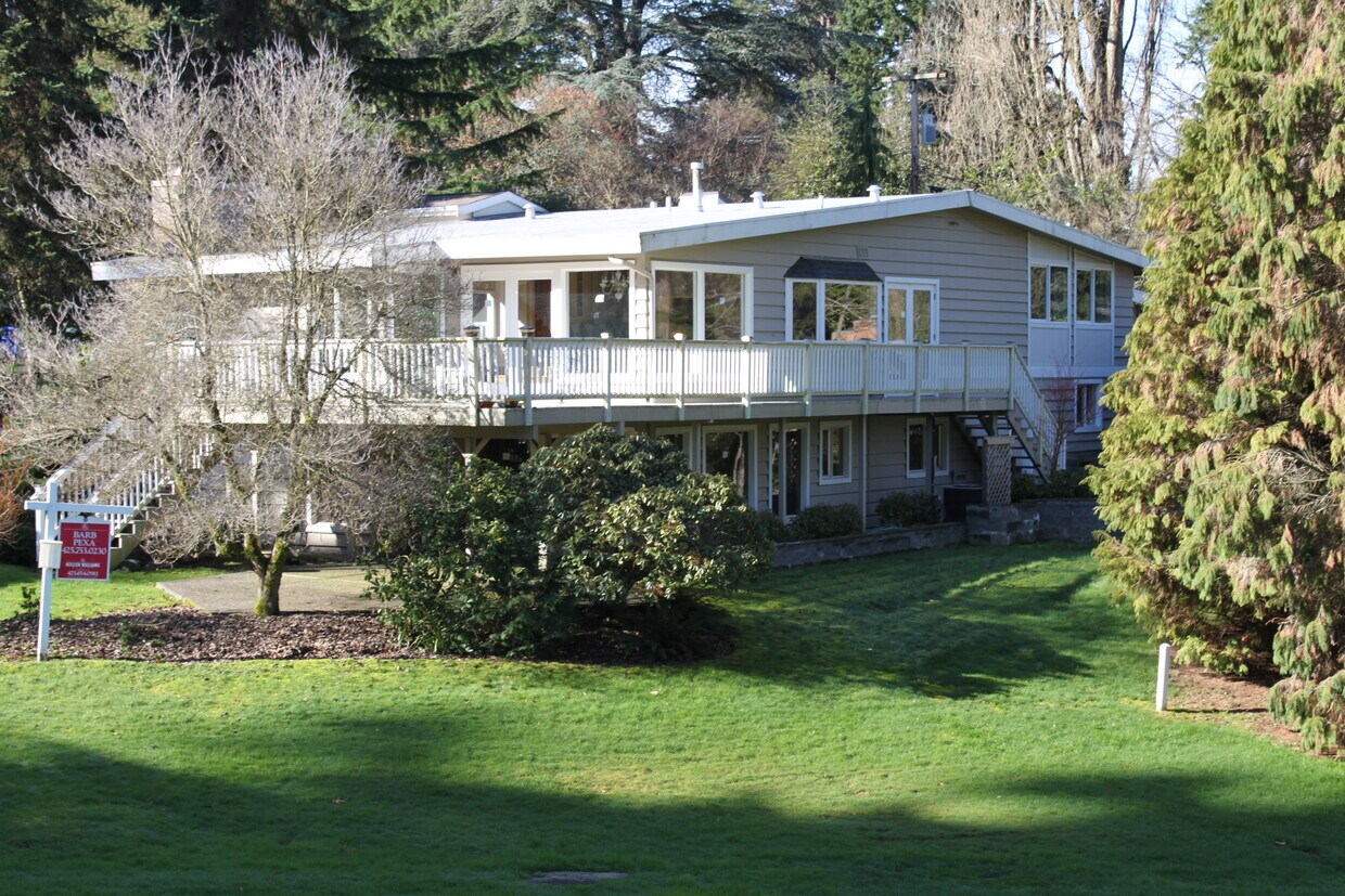 Primary Photo - 16314 Inglewood Lane NE