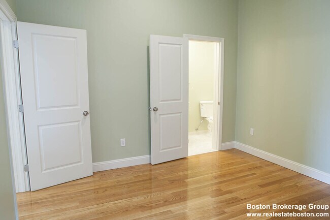 Foto del edificio - 409 Dudley St