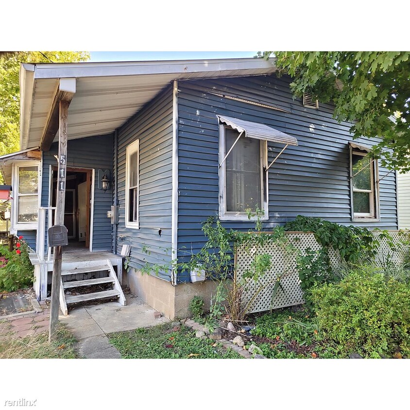 Primary Photo - 2 br, 1 bath House - 511 West North 2nd St...