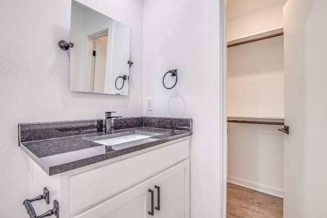 Foto del edificio - 410 Lansing St