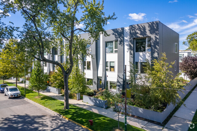 Building Photo - FlexHouse 2