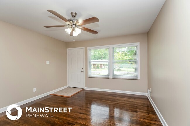 Foto del edificio - 742 King Rd