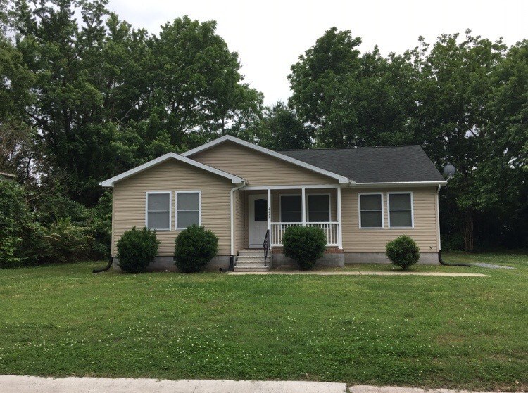 Primary Photo - 408 Cartwright Ave