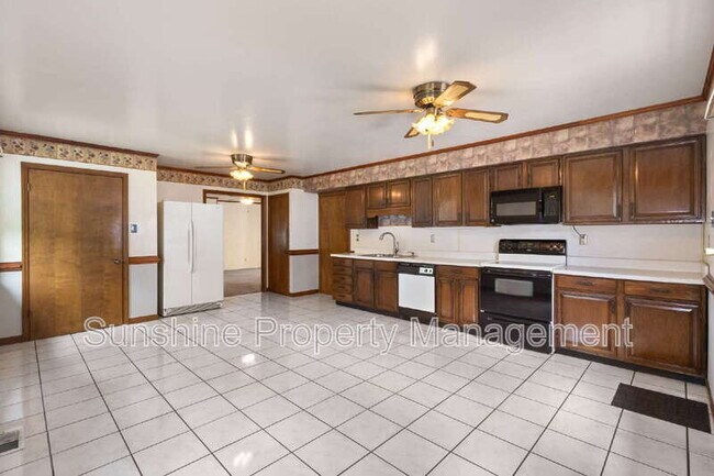 Foto del edificio - 512 Winwood Dr