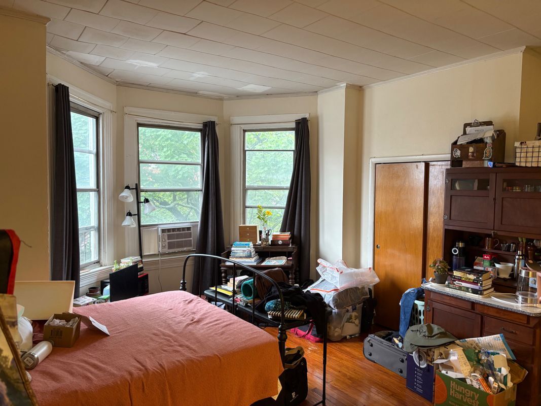 Foto principal - 3007 N Calvert St