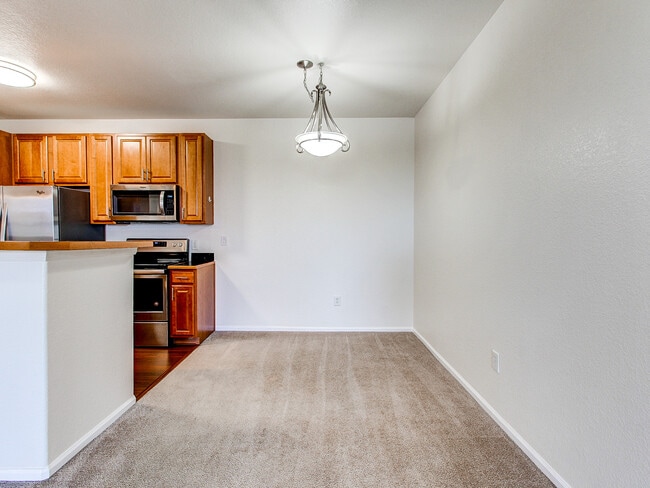 Building Photo - 2745 Blue Sky Cir